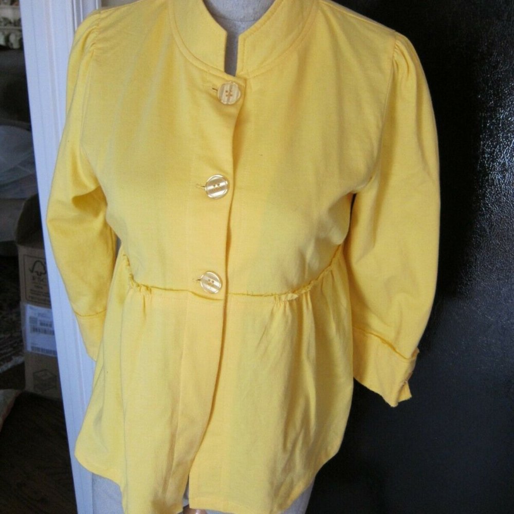 new WILL SMITH SUPER CUTE PEPLUM TOP yellow SIZE M